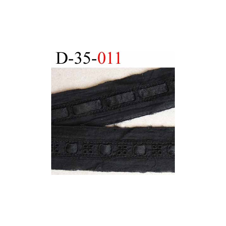 dentelle anglaise galon broderie  coton avec ruban gros grain à l'intérieur couleur noir  largeur 35 mm prix au mètre