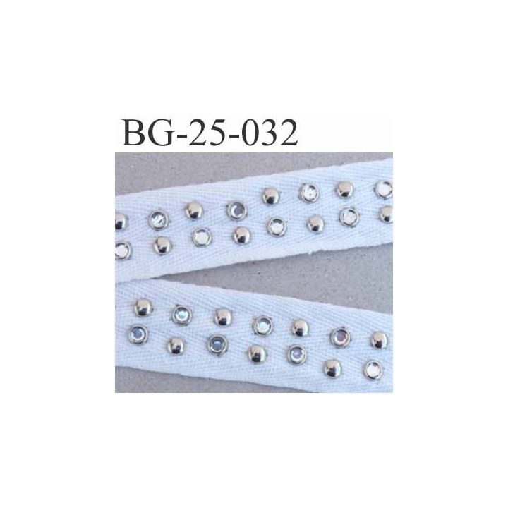 biais ruban  galon  couleur blanc cassé naturel  largeur 25 mm   coton  souple  rivet bonbé chromé et strass brillant
