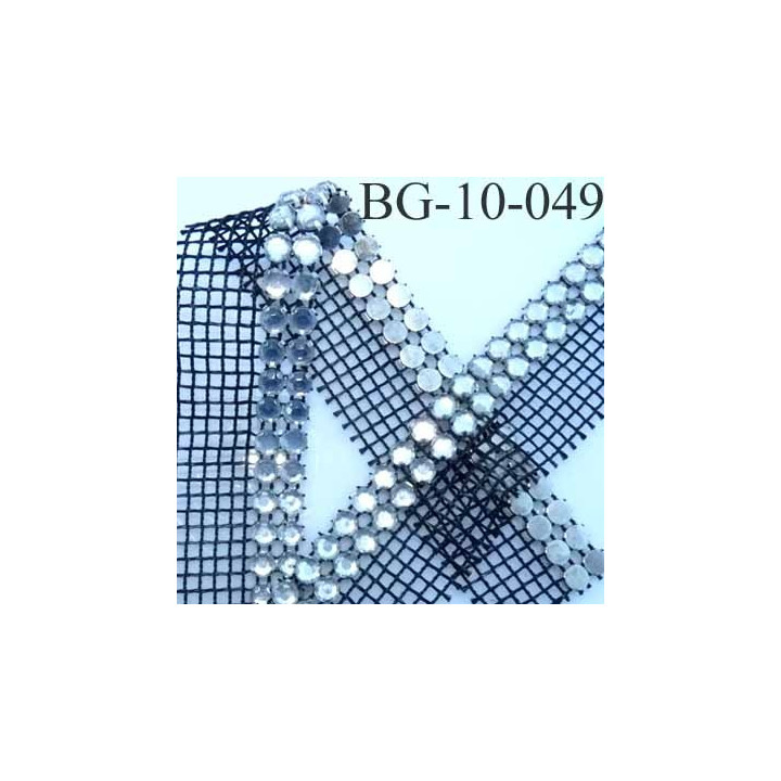 galon ruban couleur noir et brillant avec strass en forme de diament largeur total 30 mm largeur des strass 10 mm prix au mètre