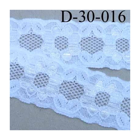 dentelle synthétique elastique lycra couleur blanche motif fleur légèrement brillant douce largeur 30 mm prix au mètre